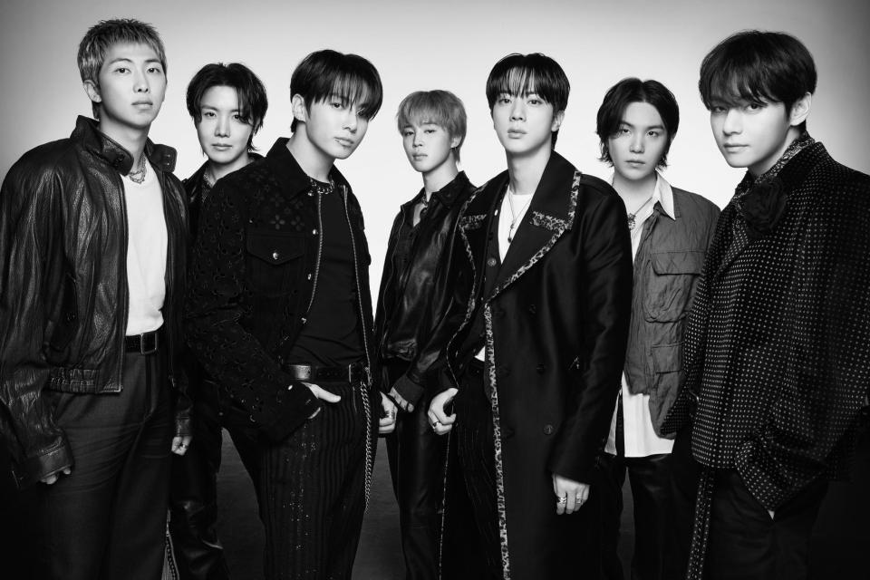 ＢＴＳの（左から）ＲＭ、ｊ-ｈｏｐｅ、Ｊｕｎｇ　Ｋｏｏｋ、Ｊｉｍｉｎ、Ｊｉｎ、ＳＵＧＡ、Ｖ　ⓟ＆©ＢＩＧＨＩＴ　ＭＵＳＩＣ    