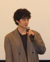 初主演映画「お別れの歌」の舞台あいさつに出席した濱正悟