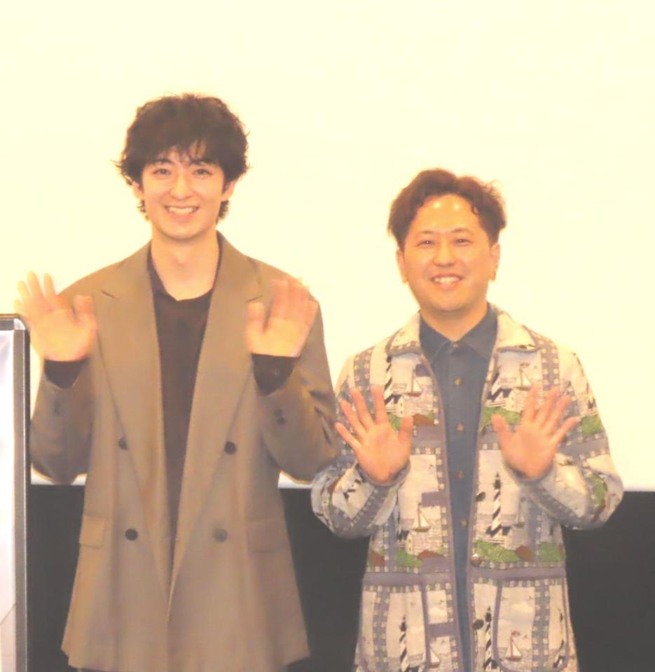 初主演映画「お別れの歌」の舞台あいさつに出席した濱正悟（左）と柴田啓佑監督