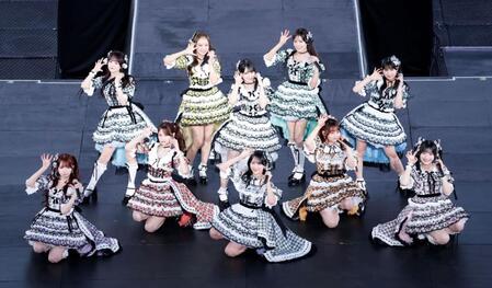 横浜スタジアムを熱狂の渦に巻き込んだ＝ＬＯＶＥ