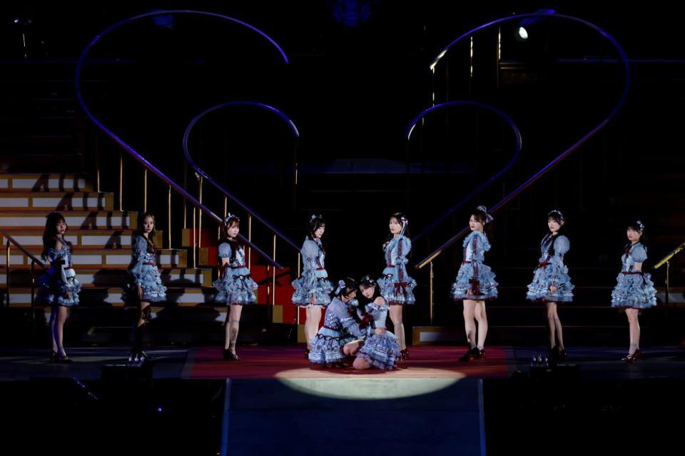 横浜スタジアムを熱狂の渦に巻き込んだ＝ＬＯＶＥ