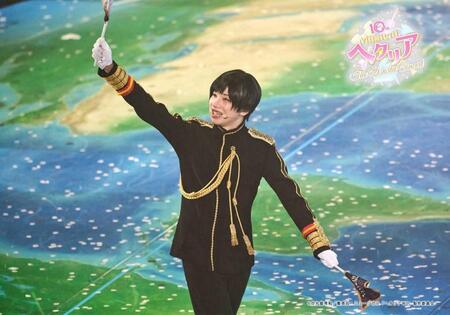 日本役の植田圭輔（Ｃ）日丸屋秀和／集英社・ミュージカル「ヘタリアＷＣ」製作委員会　