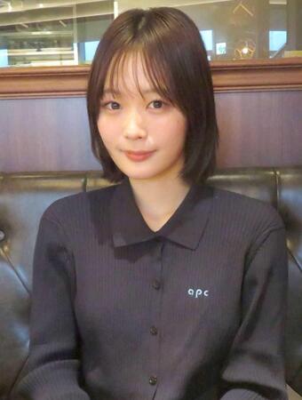 再スタートを切った上杉真央＝都内　