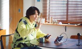 新ＣＭに出演するＳｉｘＴＯＮＥＳ・松村北斗　