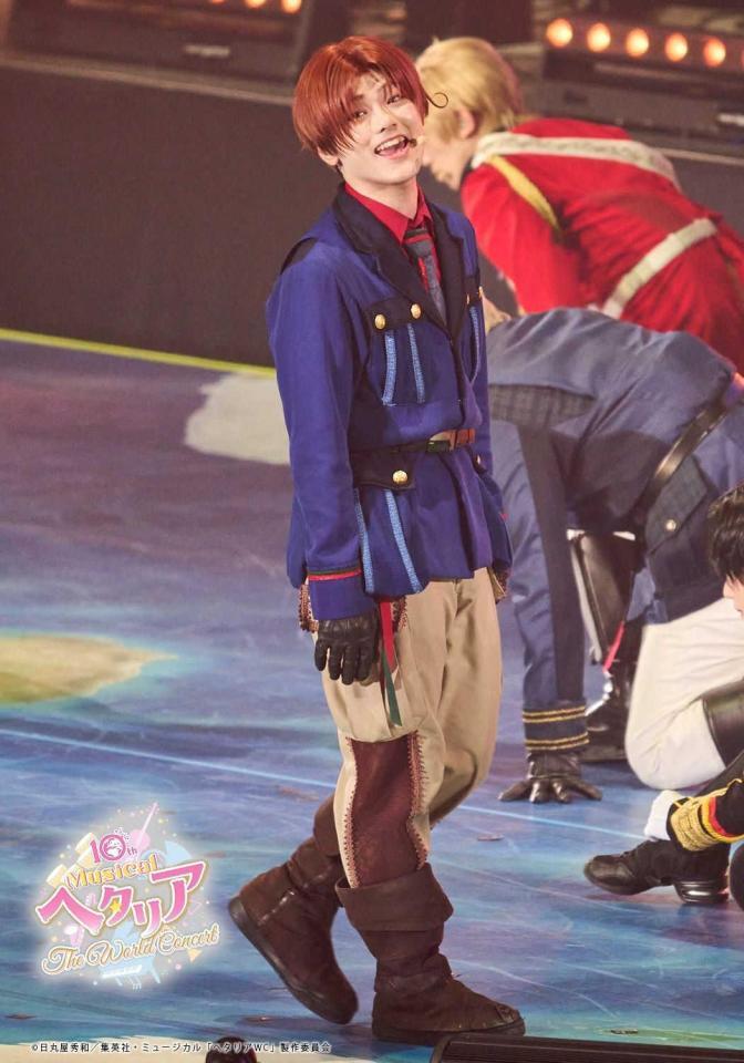 イタリア役の長江崚行（Ｃ）日丸屋秀和／集英社・ミュージカル「ヘタリアＷＣ」製作委員会　