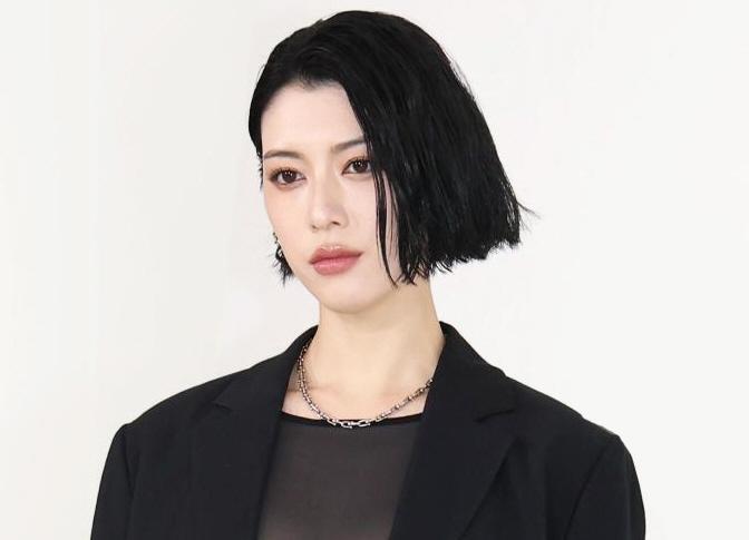 三吉彩花