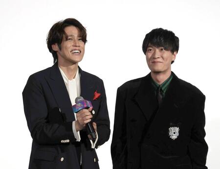 舞台あいさつに登場した宮野真守（左）と畠中祐＝東京・ＴＯＨＯシネマズ六本木ヒルズ（撮影・佐々木彰尚）