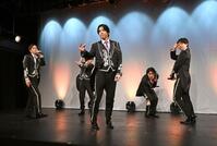 　オリジナル楽曲を披露するＳＨｉＺＵＫＵ（撮影・開出牧）