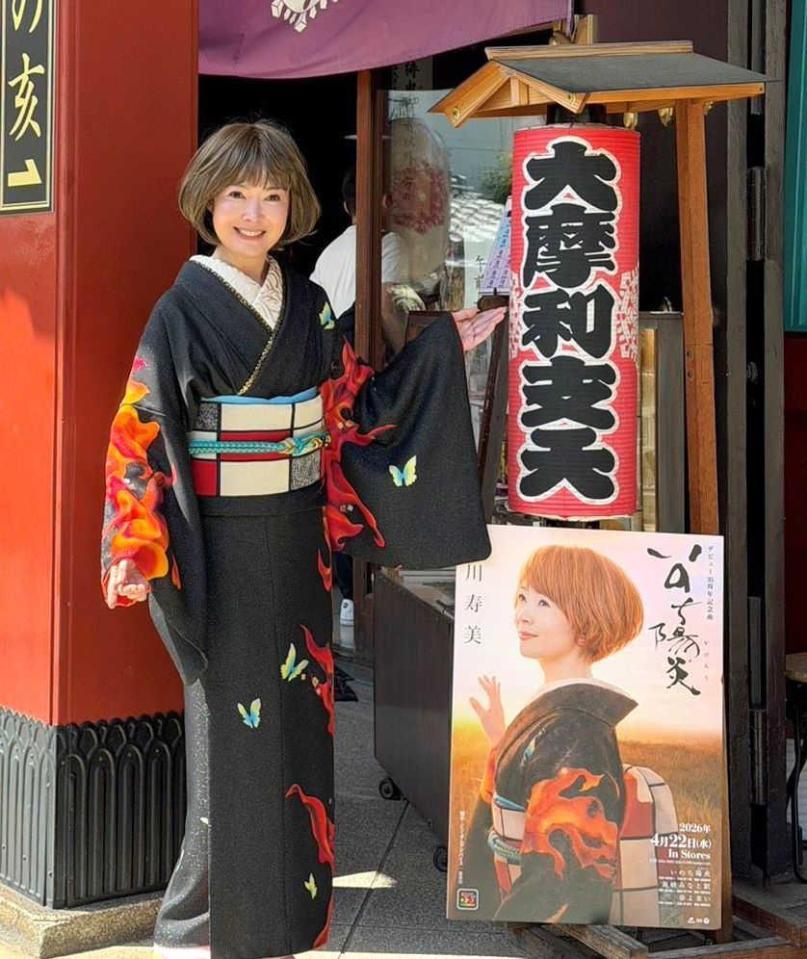 　ヒット祈願を行った田川寿美