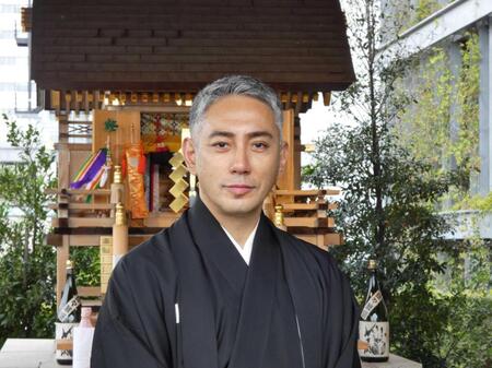 成功祈願を行った市川團十郎