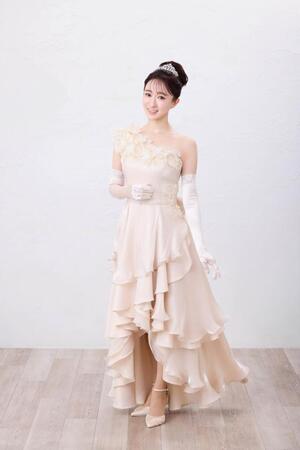 ６月３日に「さよならは黄昏」で歌手デビューする元宝塚娘役スター有沙瞳