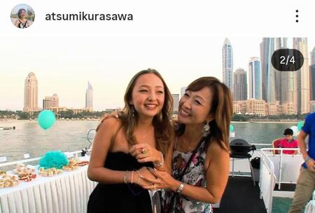 １０年前、娘ケイナとのロケで。倉沢淳美のインスタグラム＠ａｔｓｕｍｉｋｕｒａｓａｗａより