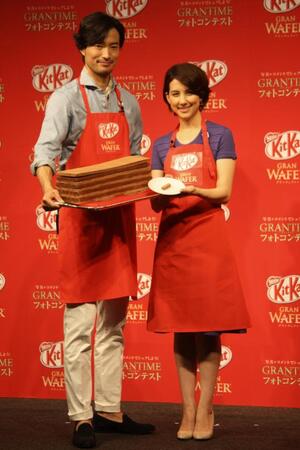 ２０１３年、夫の前川泰之と夫婦共演した政井マヤ