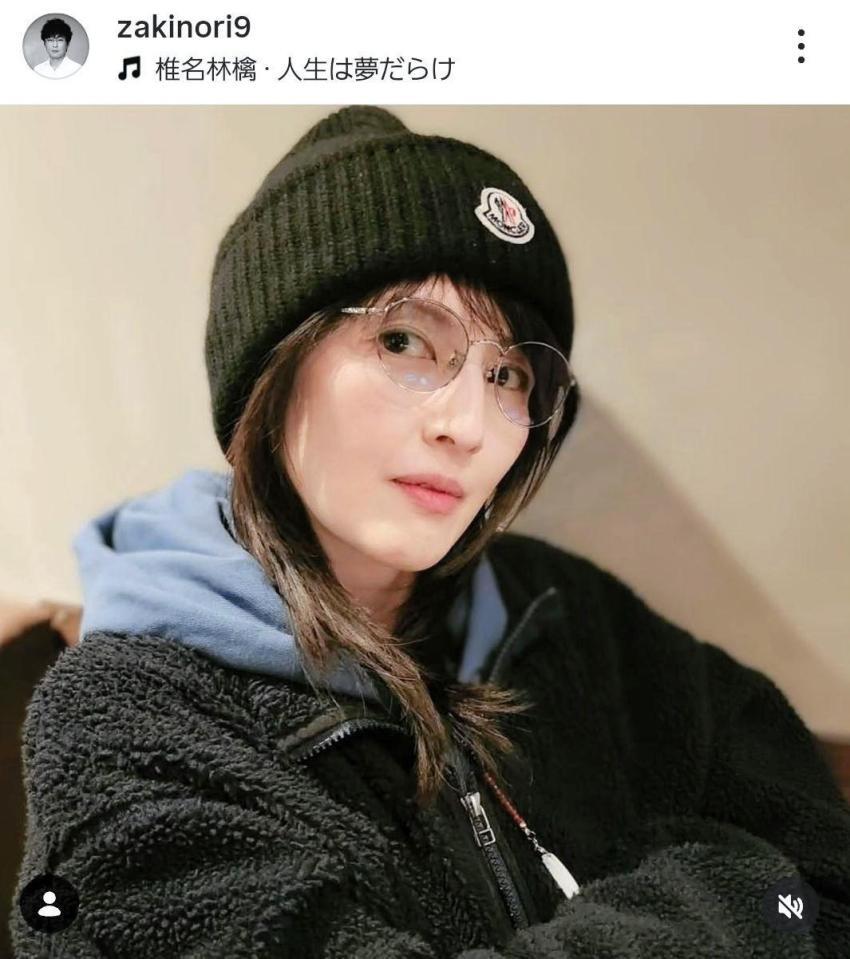 妻の吉井怜。山崎樹範のインスタグラム＠ｚａｋｉｎｏｒｉ９（２５年３月４日付）より