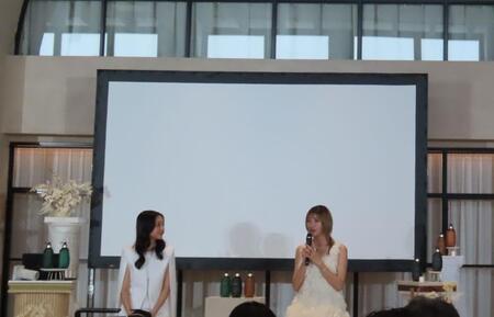 新製品発表会に出席した山田優