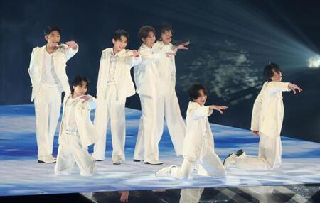 爽やかに踊るＣＬＡＳＳ　ＳＥＶＥＮ（撮影・伊藤笙子）