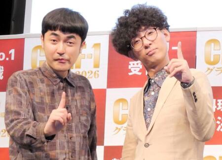 たくろう・赤木裕（左）ときむらバンド