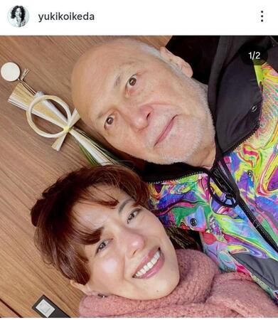 がん闘病中の正月、おせちを食べたというモーリーさんと。池田有希子のインスタグラム＠ｙｕｋｉｋｏｉｋｅｄａ（１月２日付）より