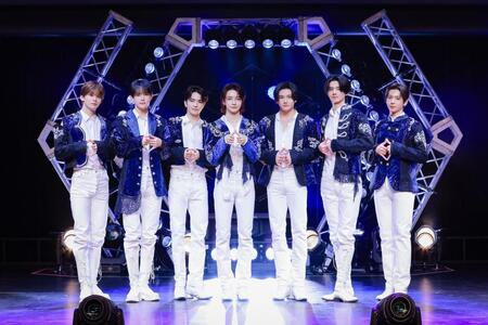 ａｏｅｎ（左から）京助、優樹、礼央、颯太、雅久、輝、琉楓ⓒＪＣＯＮＩＣ