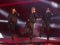 圧巻のパフォーマンスをするＮｕｍｂｅｒ＿ｉ（撮影・伊藤笙子）