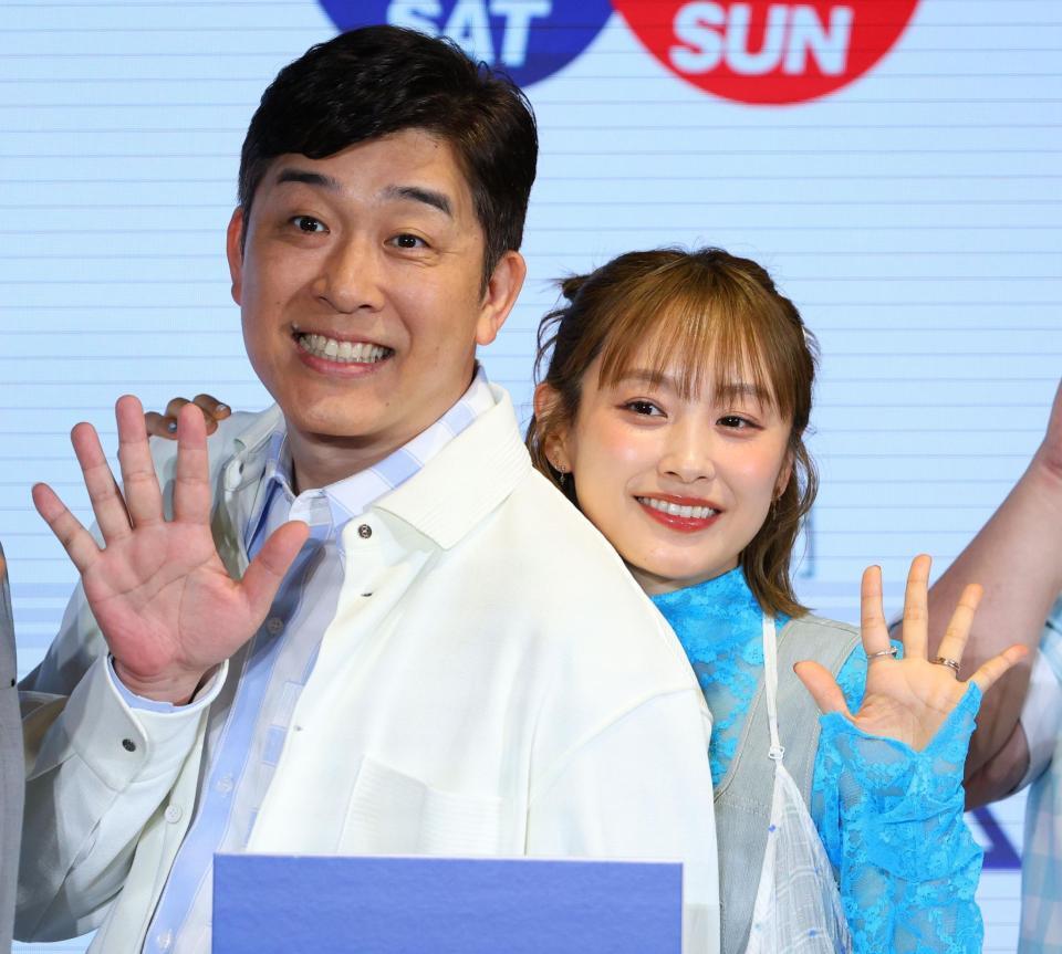 あべこうじ（左）と高橋愛