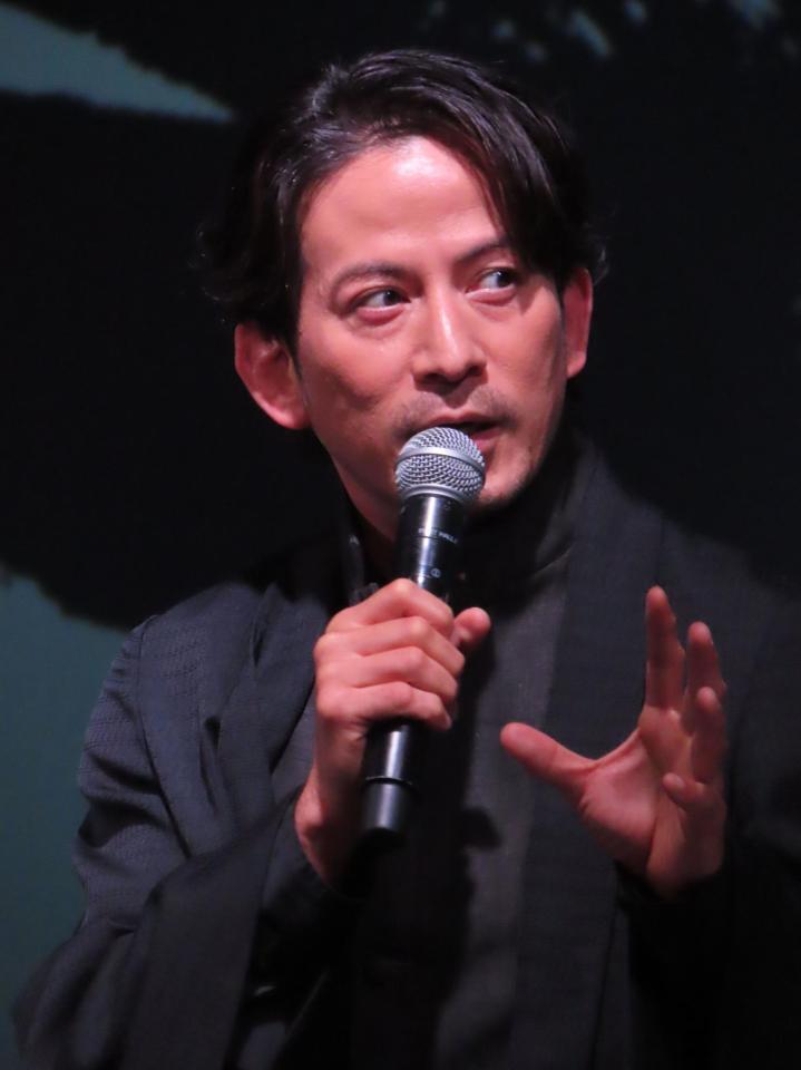 イベントに出席した岡田准一