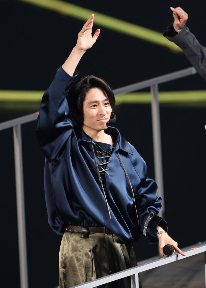 貫禄を見せつけた三宅健（撮影・伊藤笙子）