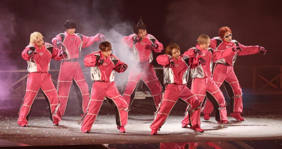 会場を盛り上げたＩＭＰ．（撮影・伊藤笙子）