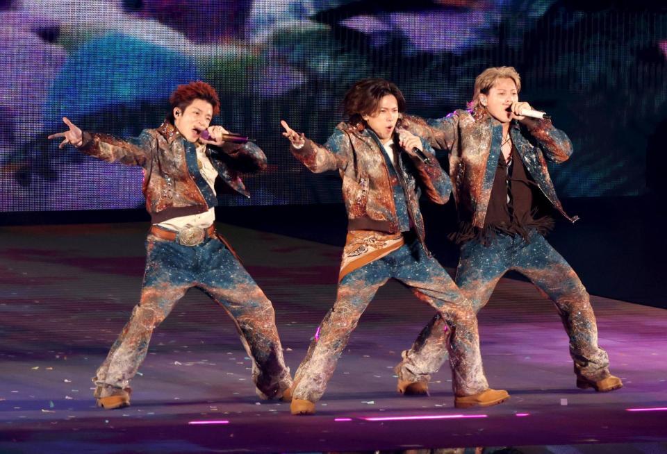 圧巻のパフォーマンスをするＮｕｍｂｅｒ＿ｉ（撮影・伊藤笙子）