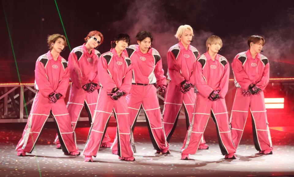 会場を沸かせたＩＭＰ．（撮影・伊藤笙子）