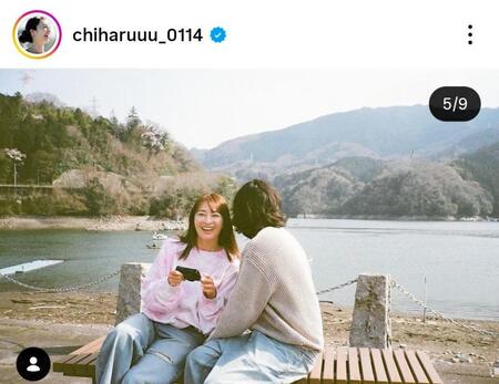 夫婦で。新山千春のインスタグラム＠ｃｈｉｈａｒｕｕｕ＿０１１４より