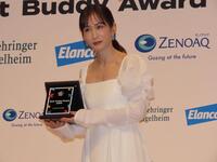 ベストバディアワード２０２６授賞式に出席した前田敦子