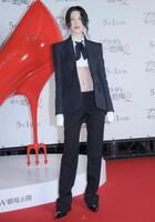 映画「プラダを着た悪魔２」ジャパンプレミアに登場した三吉彩花＝２３日