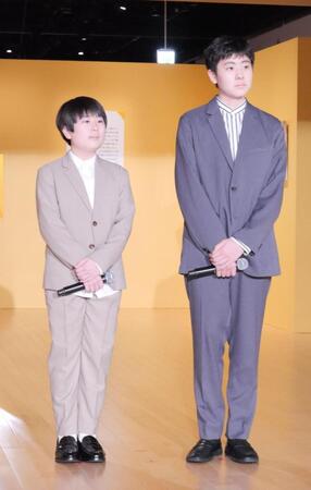 取材会に出席した中村勘太郎（右）と中村長三郎