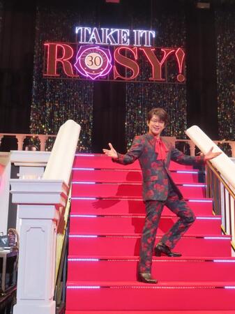 デビュー３０周年のツアーを行っている及川光博