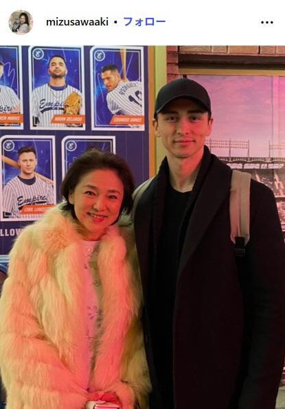 水沢アキのインスタグラム（ｍｉｚｕｓａｗａａｋｉ）より