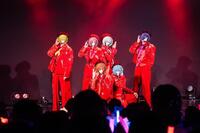 初のワンマンライブを行ったとぅるりぷの（後列左から）まひろまる。、パルオ、ものくろ、つきしろやしろ。、（前列左から）はりま、そあら＝池袋・ｈａｒｅｖｕｔａｉ