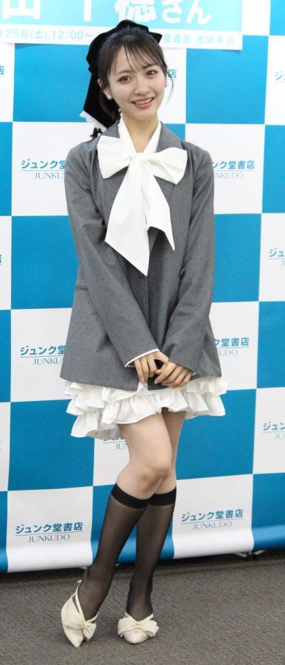 ３ｒｄ写真集「天職」を発売したＳＴＵ４８石田千穂