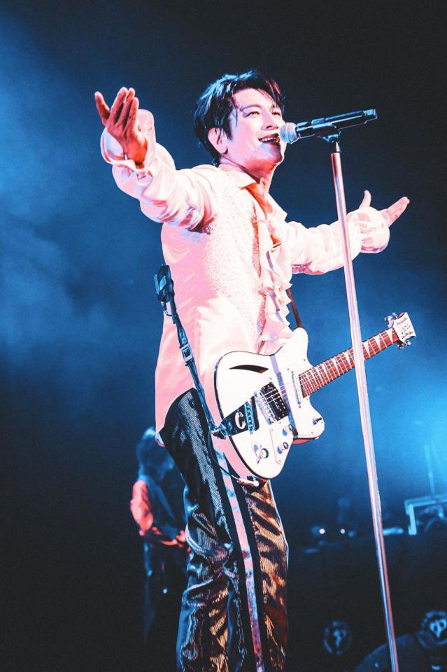 デビュー３０周年ツアーでの及川光博