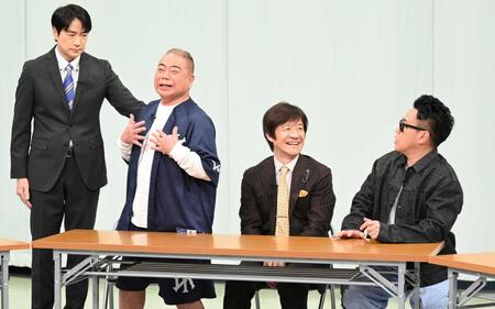 ２６日放送の「世界の果てまでイッテＱ！」で内村光良の総合司会初就任が発表された。（左から）羽鳥慎一アナ、出川哲朗、内村光良、宮川大輔