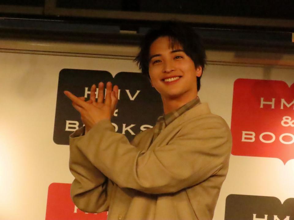 書籍「一ノ瀬颯『いちのせかい』」の発売記念イベントを行った一ノ瀬颯