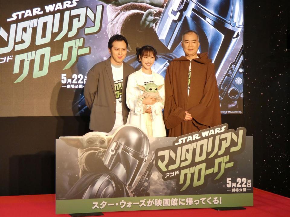 イベントに出席した（左から）尾上松也、高城れに、野口聡一氏