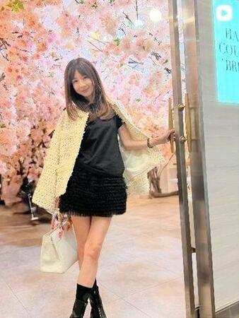 ほしのあきののインスタグラム＠ａｋｉｈｏｓｈｉｎｏ＿ｏｆｆｉｃｉａｌ（４月１４日付）より