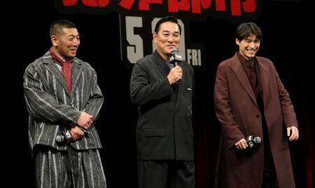 笑顔でトークする（左から）後藤剛範、ピエール瀧、福士蒼汰（撮影・棚橋慶太）