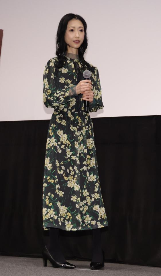 登壇する壇蜜（撮影・西岡正）