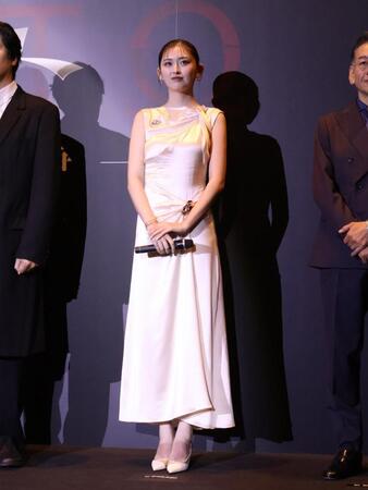 映画「アギトー超能力戦争ー」初日舞台あいさつに出席したゆうちゃみ