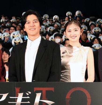 要潤（左）とゆうちゃみ