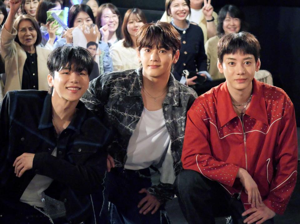 　リリースイベントを開催したＭＹＮＡＭＥの（左から）インス、セヨン、コヌ