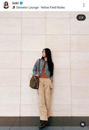 飛行機に乗り込むＫｏｋｉ，。４月２７日付けのインスタグラム＠ｋｏｋｉより