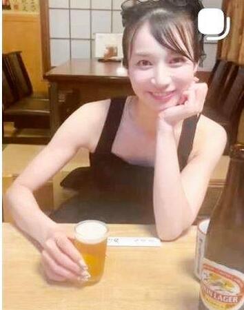 芹那のインスタグラム＠ｓｅｒｉｎａｏｆｆｉｃｉａｌ（２５年９月２７日付）より